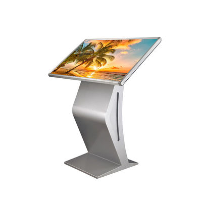 Señalización interior de Digitaces que hace publicidad de la exhibición de la cartelera del LCD para el centro comercial