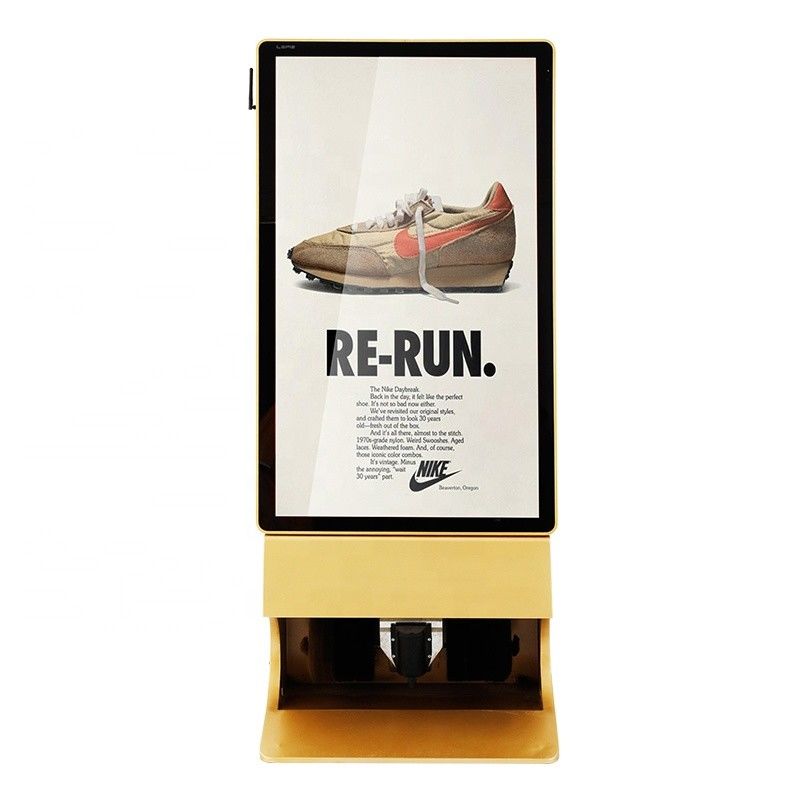 Haciendo publicidad de la cartelera del quiosco de la pantalla táctil de la señalización de Digitaces con los zapatos brille la función